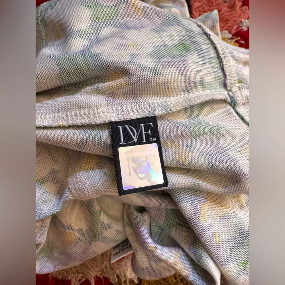 Y2K does 60s Vintage Silk Diane Von Furstenberg Multicolor Floral Midi Dress - Picture 8 of 9